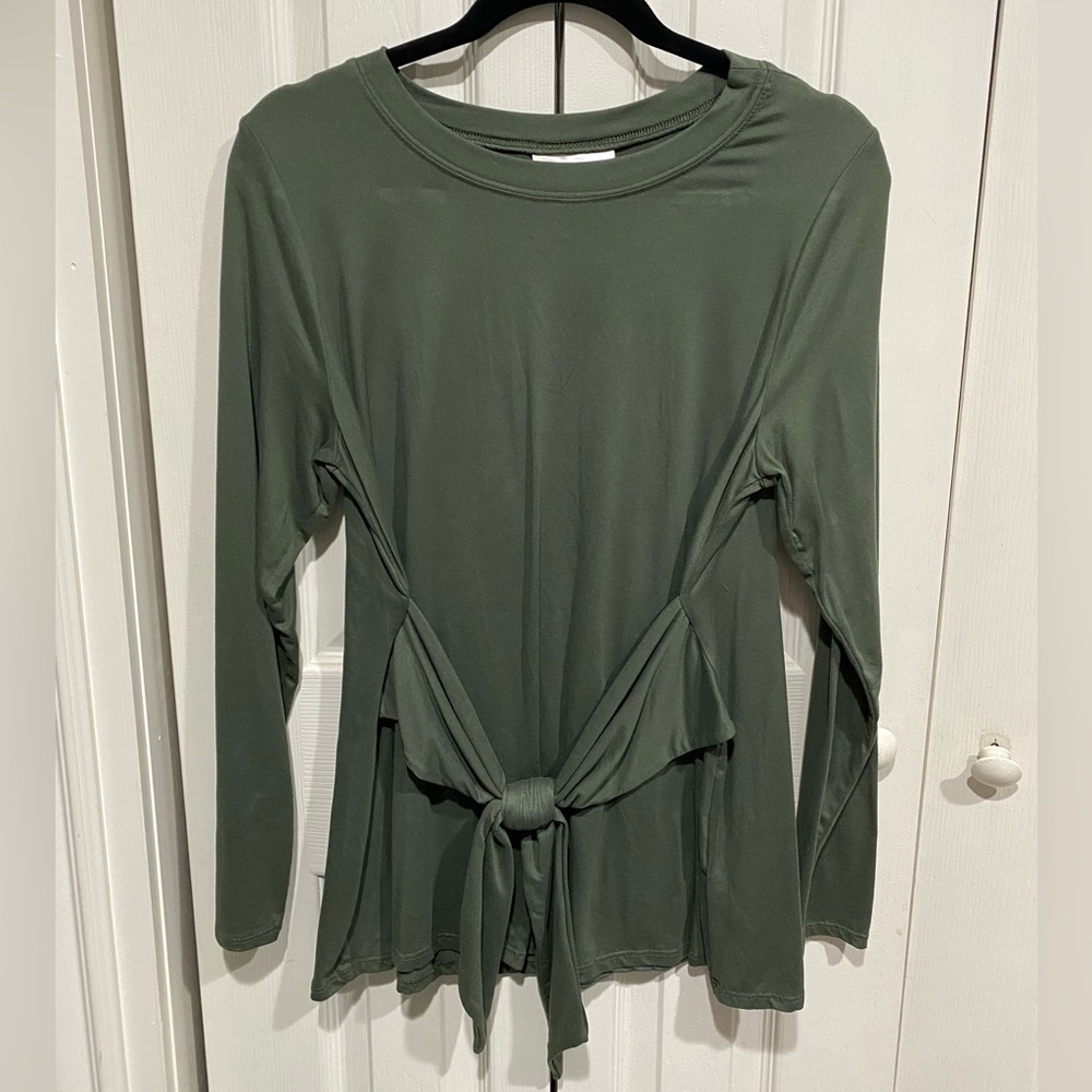 Motherhood Maternity tie front shirt